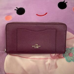 💜Coach Accordian Zipper Wallet Plum Purple Burgundy EUC